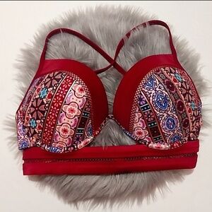 Shade & Shore Bikini Swimsuit Top w/ Cutouts